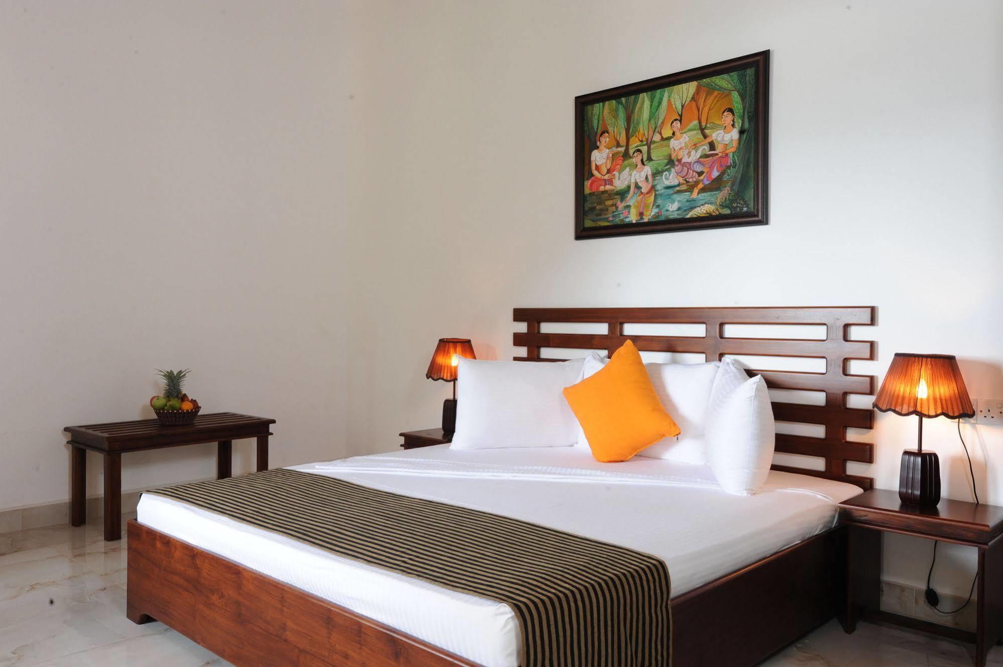 Melheim Kandy Villas Eksteriør billede