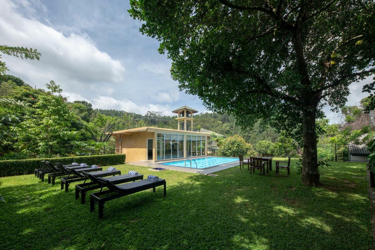 Melheim Kandy Villas Eksteriør billede