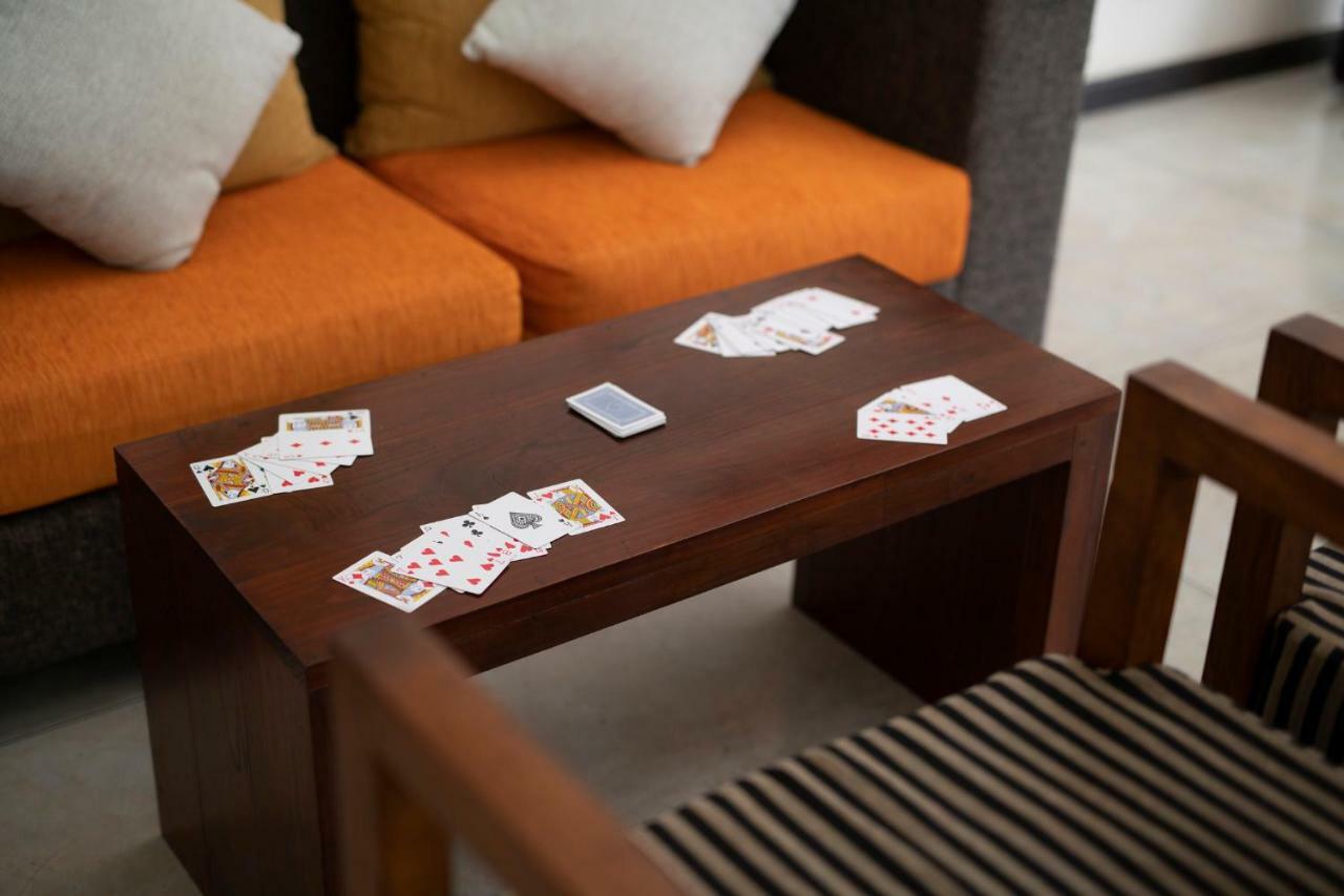 Melheim Kandy Villas Eksteriør billede