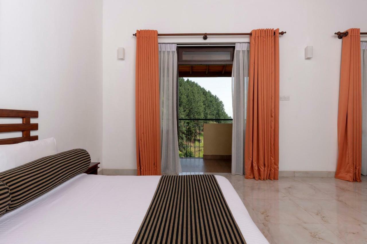 Melheim Kandy Villas Eksteriør billede