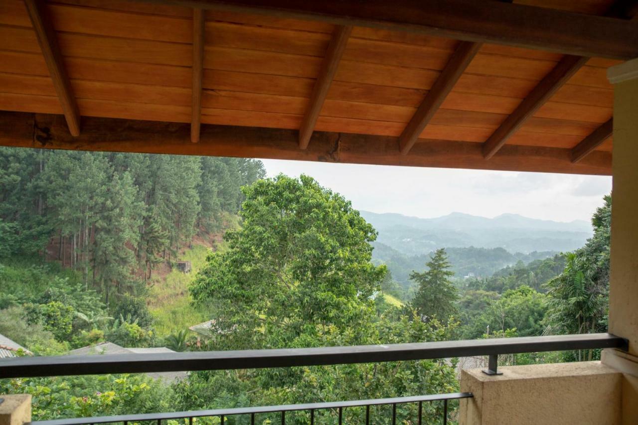 Melheim Kandy Villas Eksteriør billede